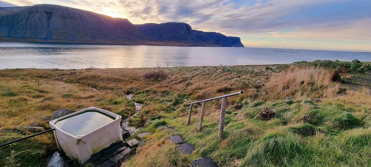 Dixon Cabin Nr. 7 / Dixon Sumarhus Nr. 7 @Kirkjubraut Talknafjordur Εξωτερικό φωτογραφία